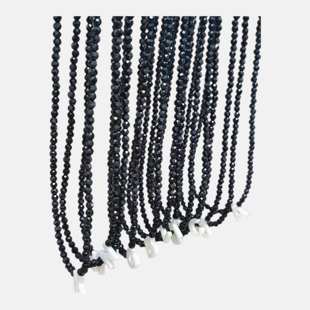 Collar con Letra
