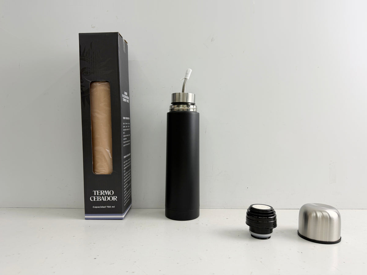 Termo Cebador 750 ml · $8.600 final — Encargue sin pago (pool de importación)