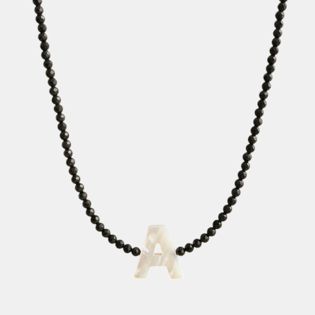 Collar con Letra